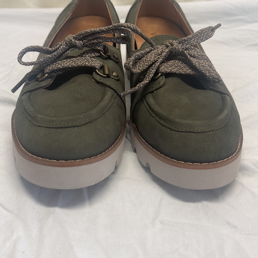 *NEW* Teagan Vionic Loafers - Picture 4 of 4
